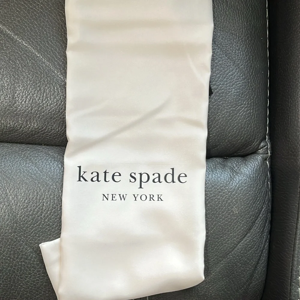 kate spade has tags